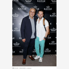 Fashion Meeting….στο 1 Year Anniversary Party της γνωστής αλυσίδας επώνυμων ρούχων “Kayak Hall of Fashion” στο Κολωνάκι !