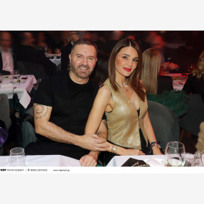 Φαντασμαγορικό cabaret celebration show στο “Parfait Athens” για τους πρώτους πέντε θριαμβευτικούς μήνες επιτυχημένων εμφανίσεων!