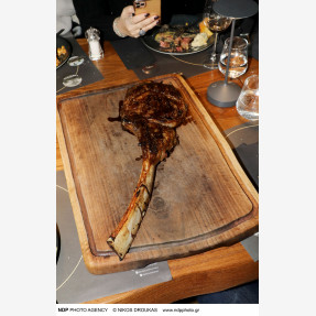 «Στα Καλά Καθούμενα» To μοναδικό premium Steak House της Αθήνας!