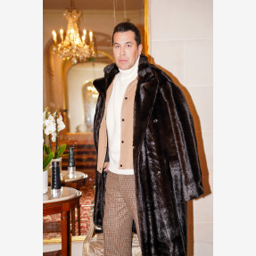 Εντυπωσιακό Fashion Show της Irene Angelopoulos, στα πλαίσια του Paris Fashion Week στο “Plaza Athénée”, με την υποστήριξη του νερού “AVATON”, πηγή ζωής από το Άγιο Όρος!