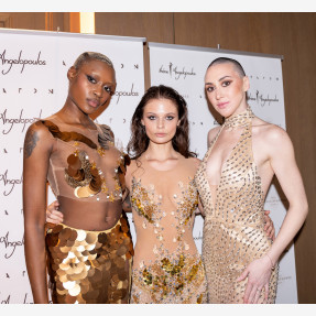 Εντυπωσιακό Fashion Show της Irene Angelopoulos, στα πλαίσια του Paris Fashion Week στο “Plaza Athénée”, με την υποστήριξη του νερού “AVATON”, πηγή ζωής από το Άγιο Όρος!