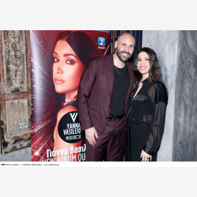 Κηφισιά Cash Restaurant.Παρουσίαση του "Music Box" της Γιάννας Βασιλείου