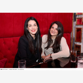 Κηφισιά Cash Restaurant.Παρουσίαση του "Music Box" της Γιάννας Βασιλείου