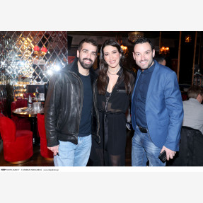 Κηφισιά Cash Restaurant.Παρουσίαση του "Music Box" της Γιάννας Βασιλείου