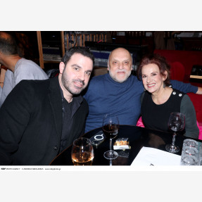 Κηφισιά Cash Restaurant.Παρουσίαση του "Music Box" της Γιάννας Βασιλείου