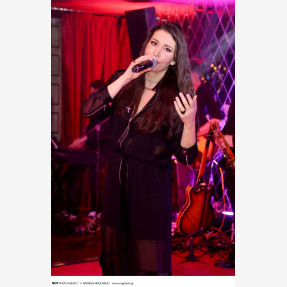 Κηφισιά Cash Restaurant.Παρουσίαση του "Music Box" της Γιάννας Βασιλείου