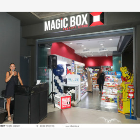 “Magic Box”  - more than a “Kiosk” : Λαμπερές παρουσίες στο Grand Opening της γνωστής αλυσίδας “Magic Box Concept Store” στο εμπορικό κέντρο “River West”!
