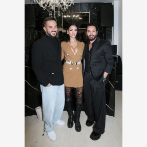 Charity Xmas Event του κορυφαίου ομίλου ομορφιάς “Hollywood Clinic”, στηρίζοντας το σωματείο “Δεν Υπάρχουν Άνθρωποι με Ειδικές Ανάγκες - Μόνο Άνθρωποι (ΔΥΑΜΕΑ)”, που πραγματοποιήθηκε στη Θεσσαλονίκη!